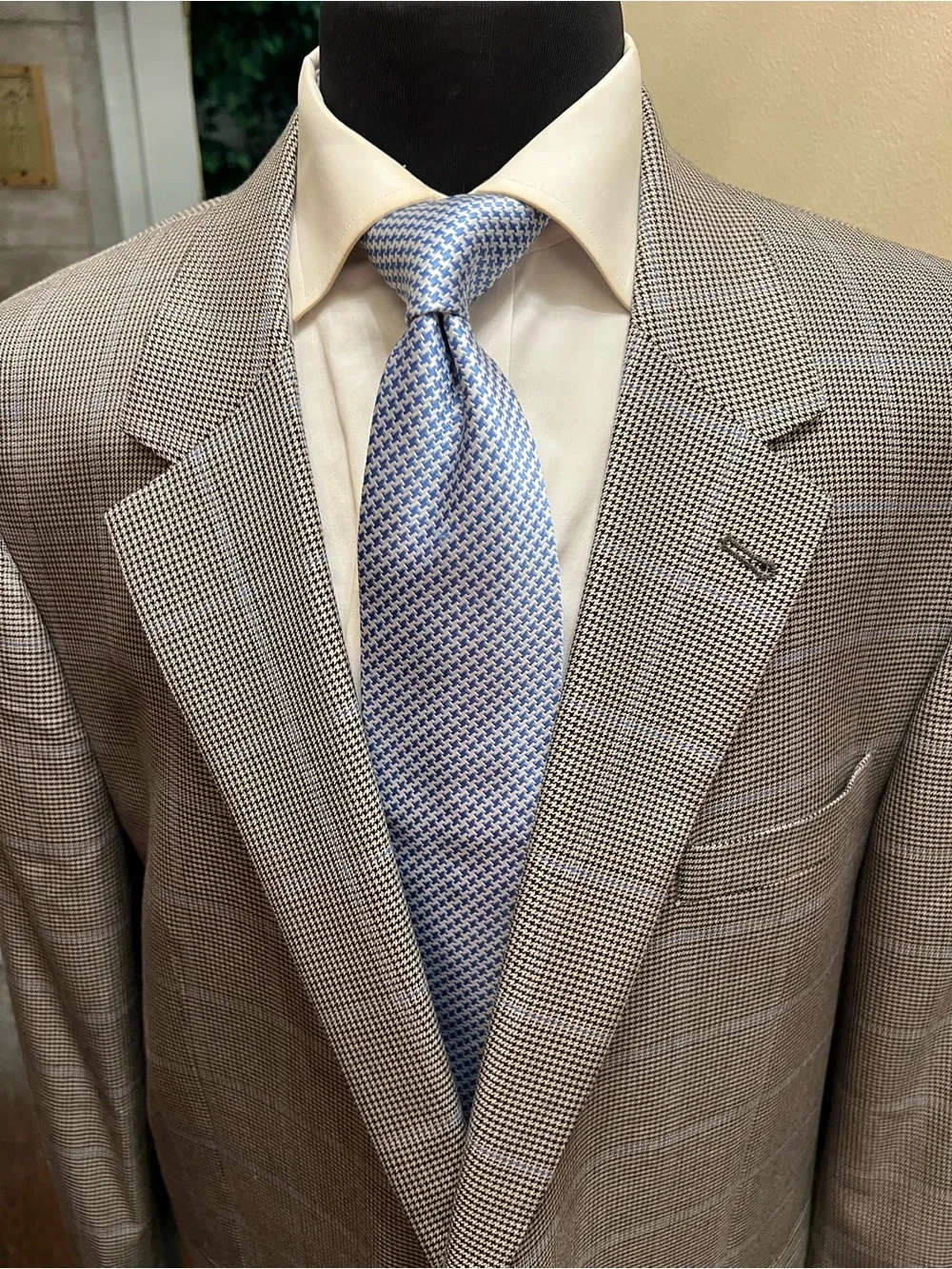 Jos A Bank Signature Collection Prince of Wales Sport Coat Blazer Gray Men 48L